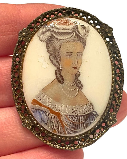 Vintage fancy plastic transfer cameo brooch victorian lady