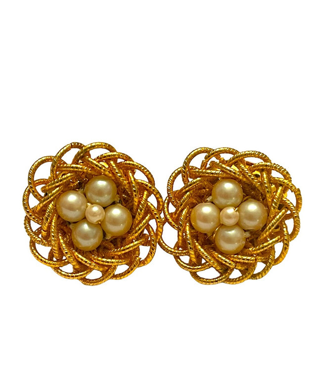 Vintage 1960s bird nest faux pearl fancy gold finish clipmom earrings