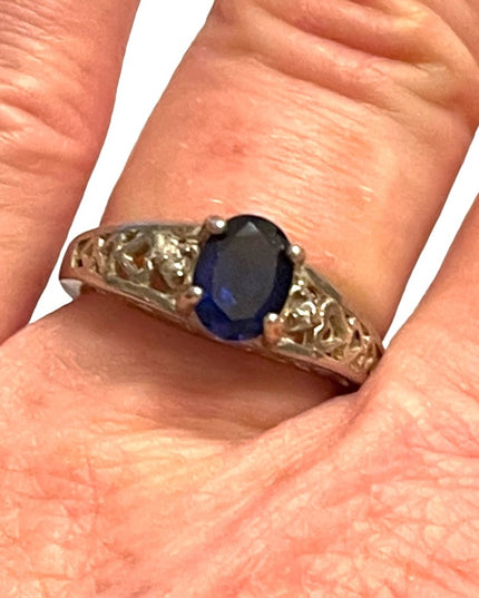 Stunning sterling silver 925 Sim blue sapphire ornate ring