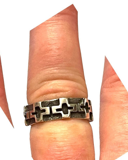 Vintage stunning! Artisan hand made Italy Cross ring religious