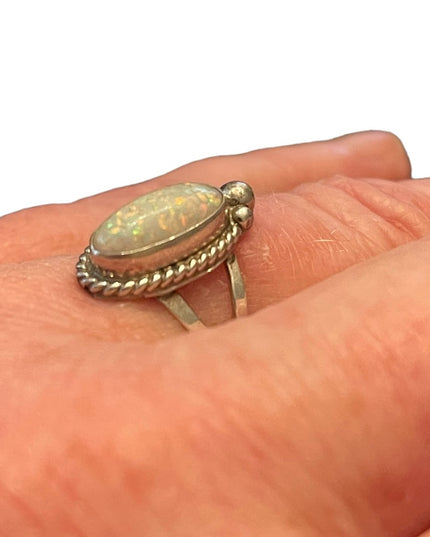 Vintage sterling silver 925 southwestern OPAL artisan made ring
