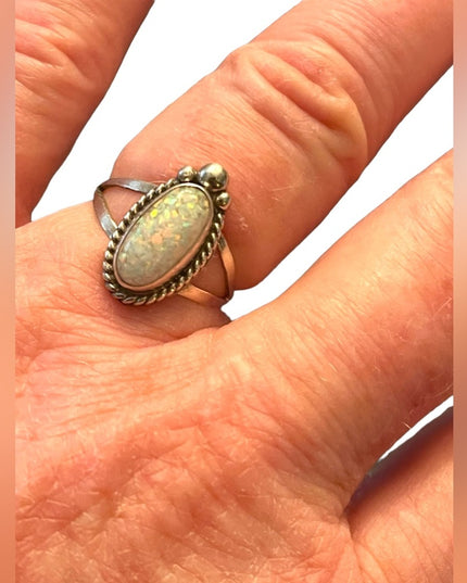 Vintage sterling silver 925 southwestern OPAL artisan made ring