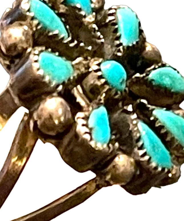 Vintage Southwestern Artisan Handmade turquoise silver flower ring