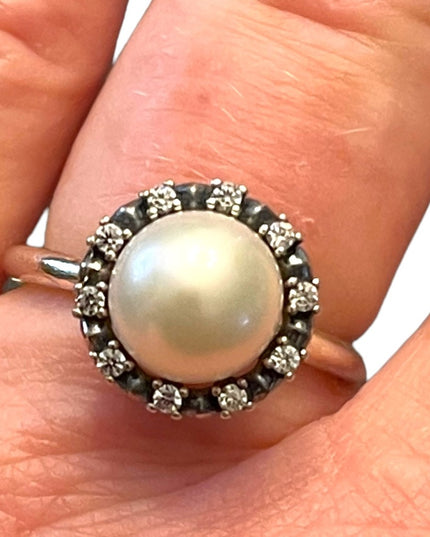 Stunning sterling silver 925 Pearl CZ Pandora Everlasting Grace ring