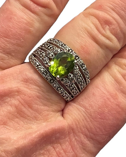 Stunning sterling silver 925 Simulated peridot & CZ  fancy dinner ring