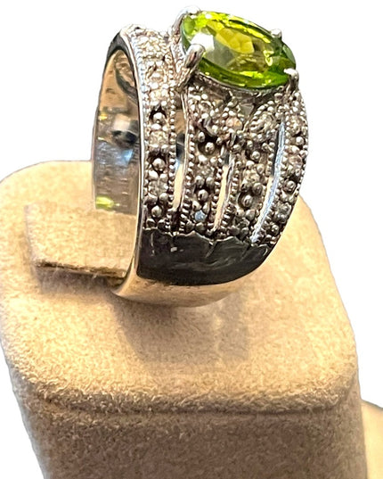 Stunning sterling silver 925 Simulated peridot & CZ  fancy dinner ring