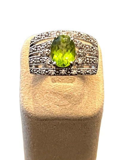 Stunning sterling silver 925 Simulated peridot & CZ  fancy dinner ring