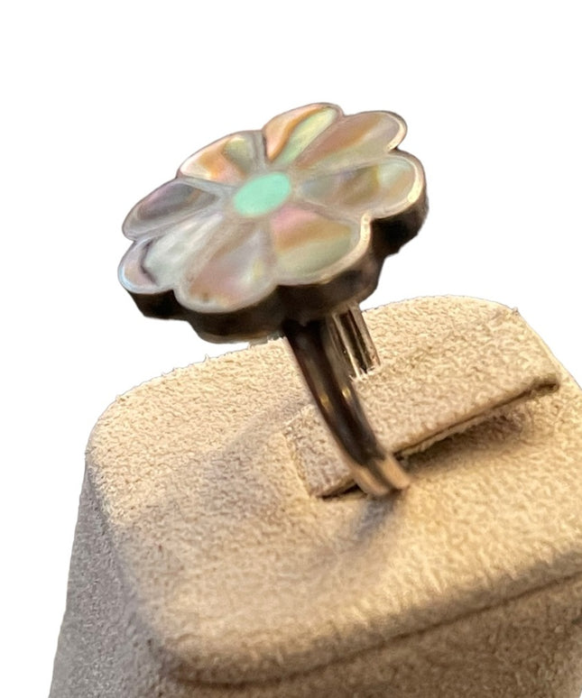 Vintage sterling silver Southwestern Abalone flower ring