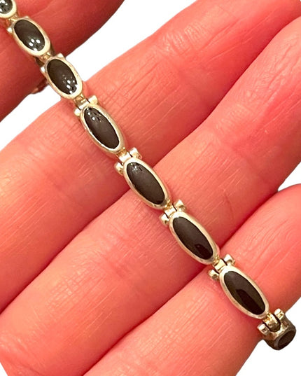 Lovely sterling silver solid 925 Heavy black onyx link bracelet