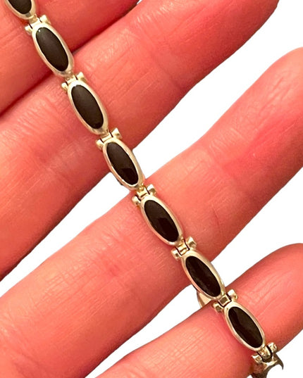 Lovely sterling silver solid 925 Heavy black onyx link bracelet