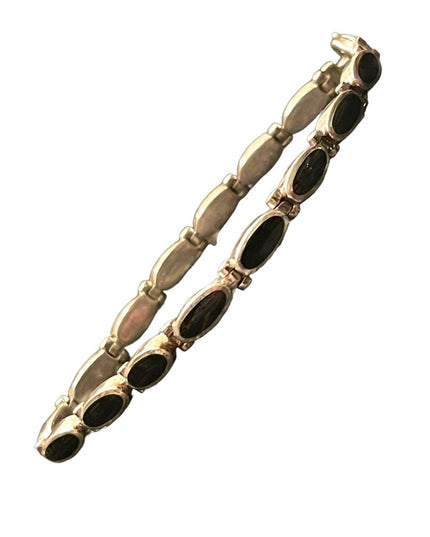 Lovely sterling silver solid 925 Heavy black onyx link bracelet