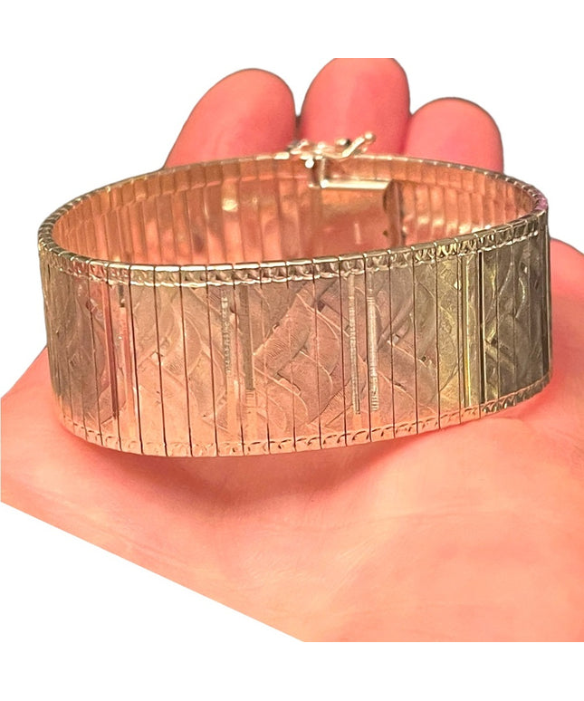 Etched sterling silver 925 Italy HEAVY Chunky bangle bracelet latched
