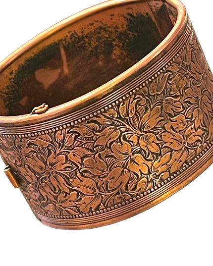 Vintage flower etched hinged COPPER bangle bracelet