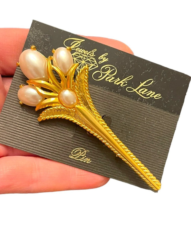 Vintage 1980s faux pearl & gold plate fancy long bar brooch flower New