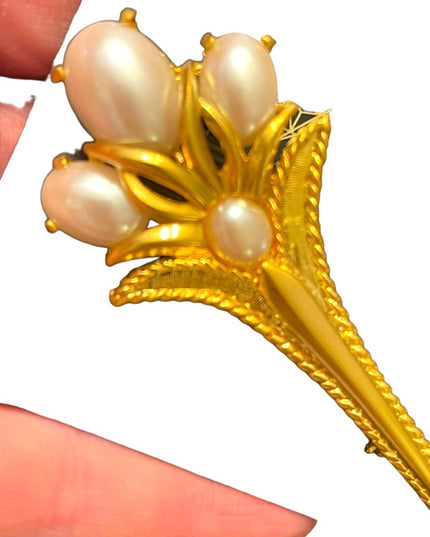Vintage 1980s faux pearl & gold plate fancy long bar brooch flower New