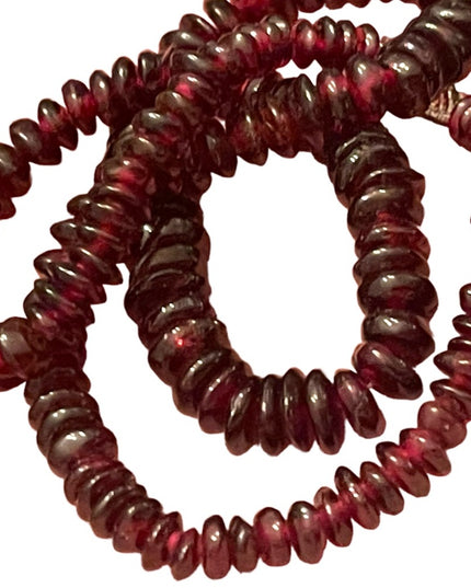Vintage 10k WG Fancy high quality Garnet bead necklace