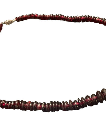 Vintage 10k WG Fancy high quality Garnet bead necklace