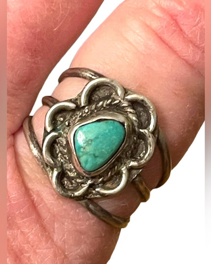 Vintage Sterling silver 925 Turquoise southwestern Navajo ring Mens