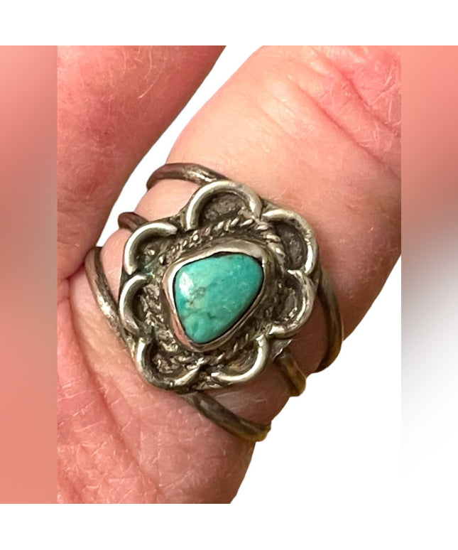 Vintage Sterling silver 925 Turquoise southwestern Navajo ring Mens