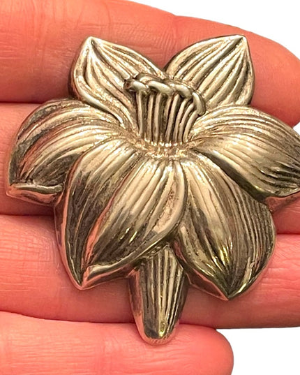 Vintage Art Deco sterling? silver antiqued flower brooch