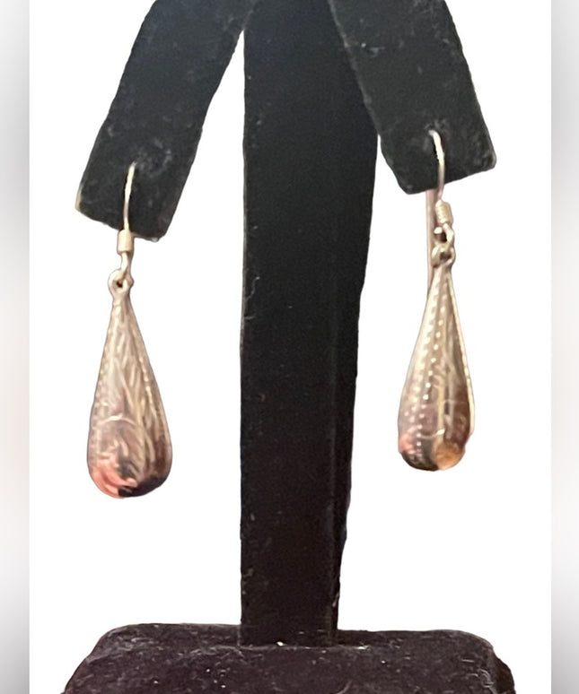 Vintage sterling silver 925 dangle tear drop earrings