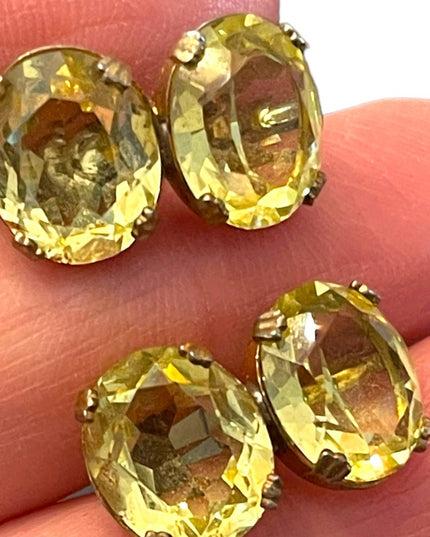 Vintage 1940s Glass Crystal Fancy screw back earrings sterling silver uranium