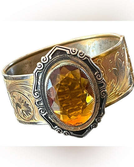 Vintage art deco revival chunky 1950s etched scroll work glass bangle bracelet