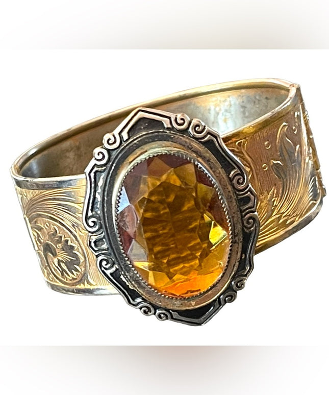 Vintage art deco revival chunky 1950s etched scroll work glass bangle bracelet