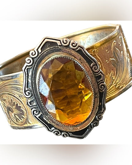 Vintage art deco revival chunky 1950s etched scroll work glass bangle bracelet