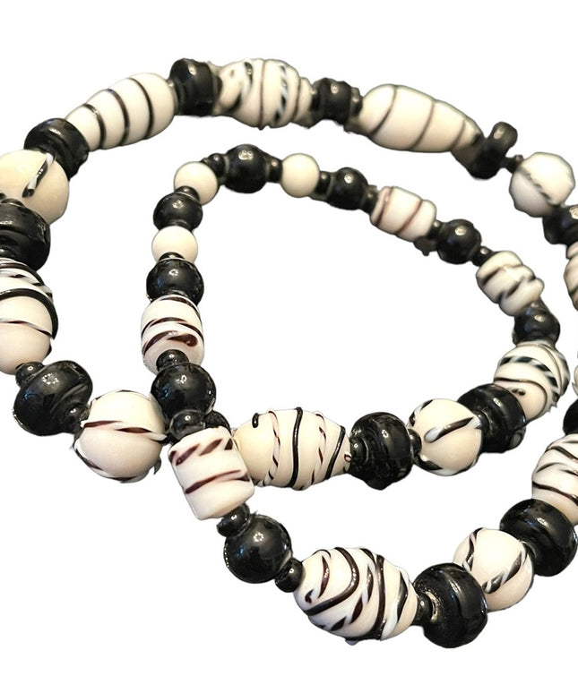 Vintage Venetian Hand made Black & White glass bead necklace Italy