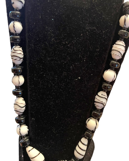 Vintage Venetian Hand made Black & White glass bead necklace Italy