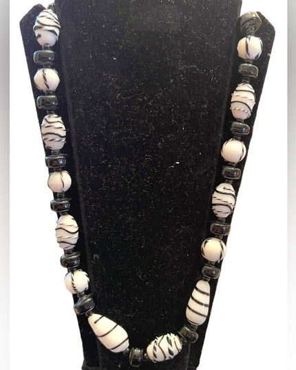 Vintage Venetian Hand made Black & White glass bead necklace Italy
