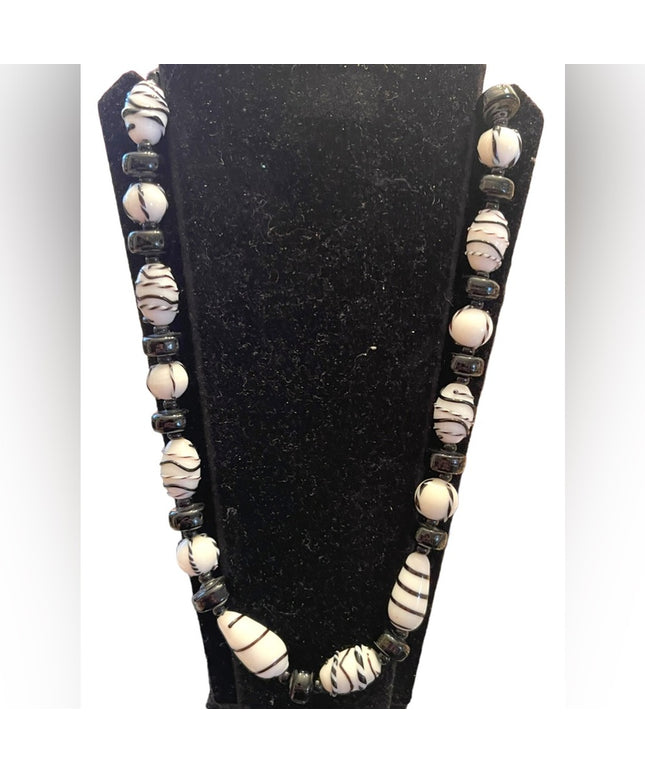Vintage Venetian Hand made Black & White glass bead necklace Italy