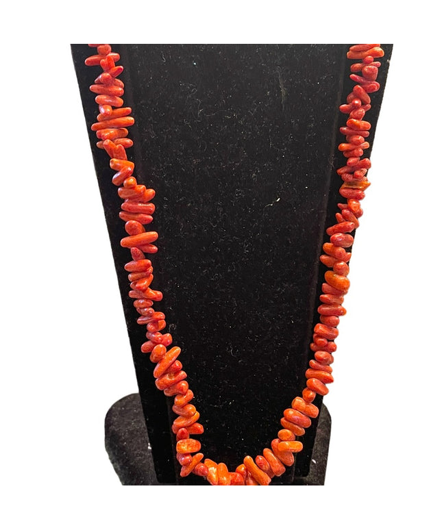Stunning vintage Native American Southwestern CORAL Bead necklace