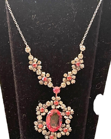 Lovely vintage 1950s silver finish Pink crystal rhinestone princess necklace