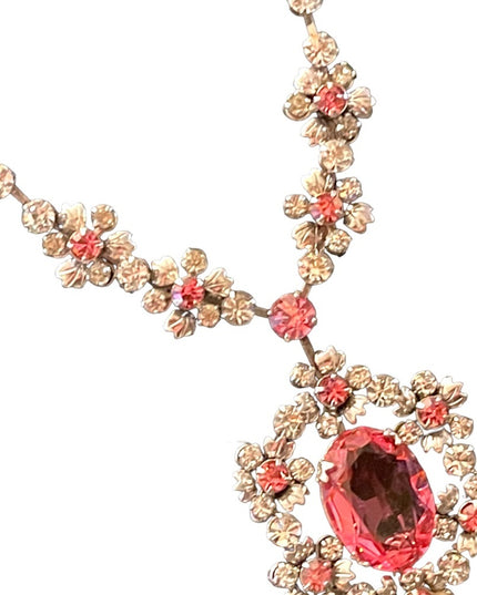 Lovely vintage 1950s silver finish Pink crystal rhinestone princess necklace