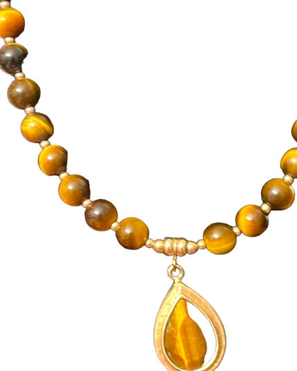 Lovely Tiger eye Bead necklace with tiger eye pendant stones