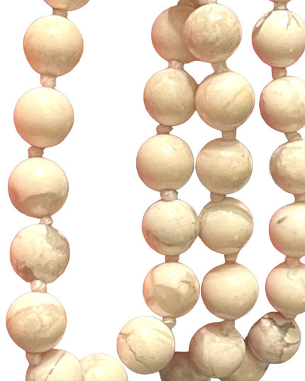 Vintage hand strung White turquoise stone bead necklace