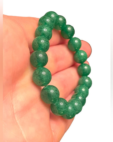 Lovely imported apple green Jadite Bead stretchy bracelet
