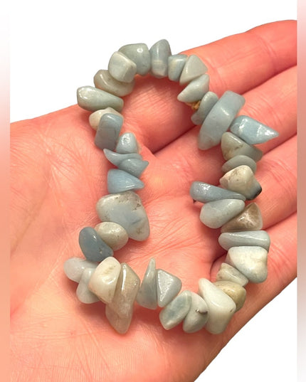 Lovely chunky Angelite large chip stretchy bead bracelet