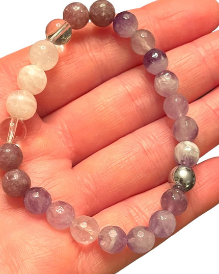 Lovely faceted quartz & amethyethyst stretchy bead bracelet