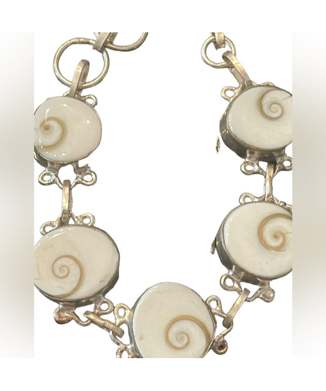 Silver finish Indonesian shiva eye shell fancy bracelet