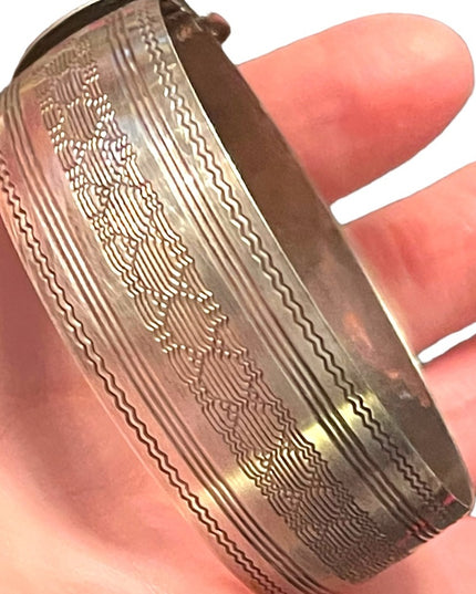Antique Art Deco 1910-1920s Etched Sterling silver buckle bangle bracelet