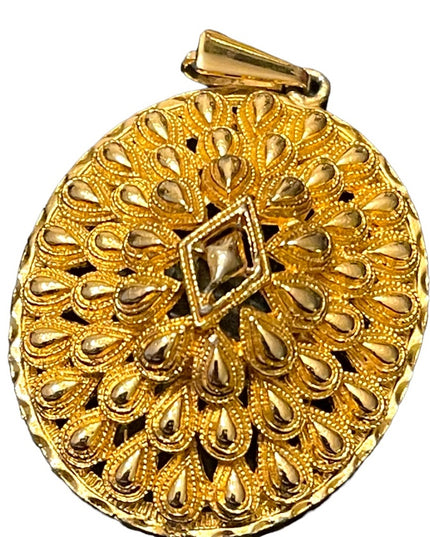 Lovely chunky Gold finish WEST fancy design oval pendant