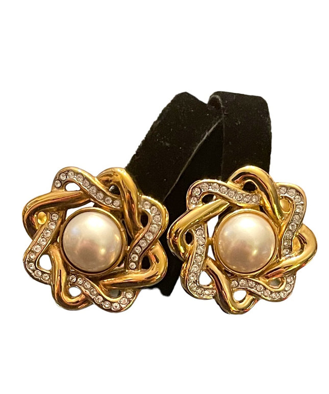 Lovely Butler FAC gold finish rhinestone fancy knot clipmon earrings
