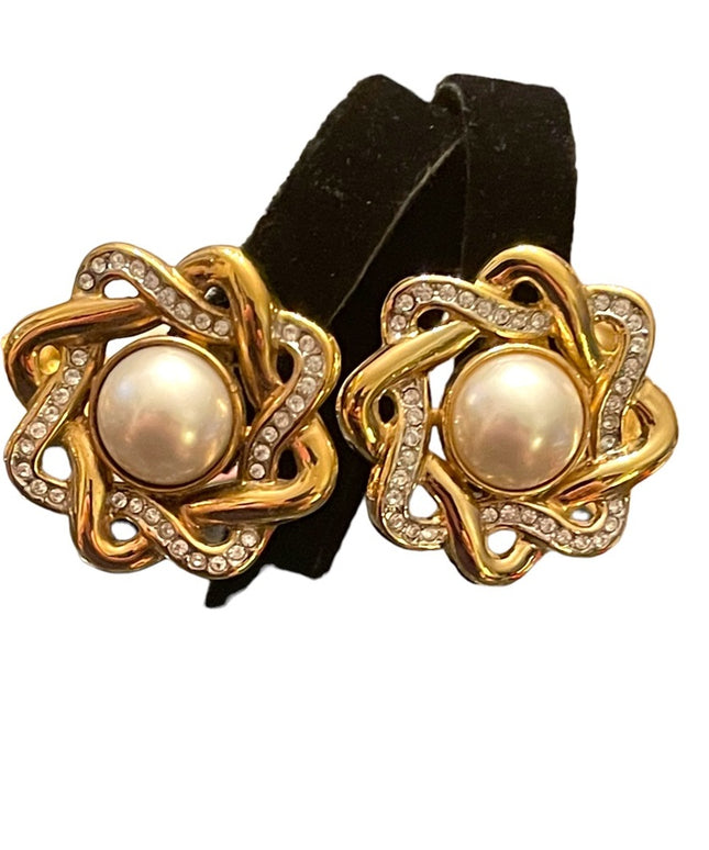 Lovely Butler FAC gold finish rhinestone fancy knot clipmon earrings