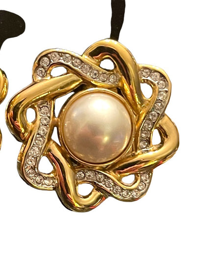 Lovely Butler FAC gold finish rhinestone fancy knot clipmon earrings