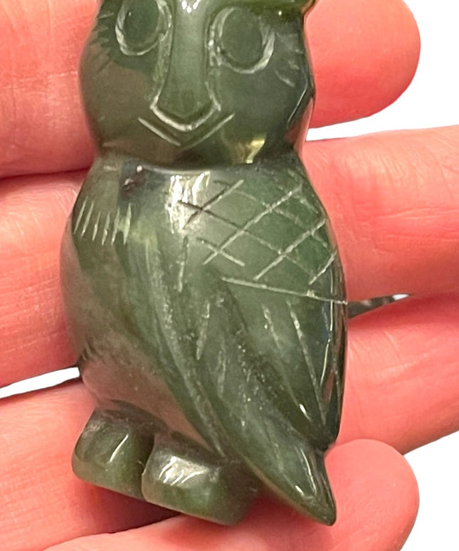 Lovely collectible native hand carved JADE OWL small figurine