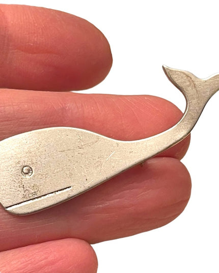 Vintage 1960s Beau Sterling WALE brooch