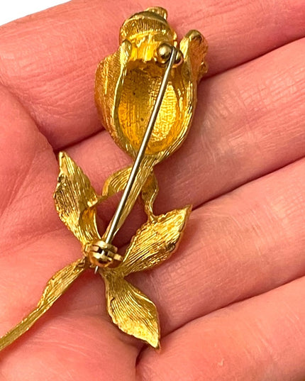 Vintage brushed gold finish lovely rose brooch